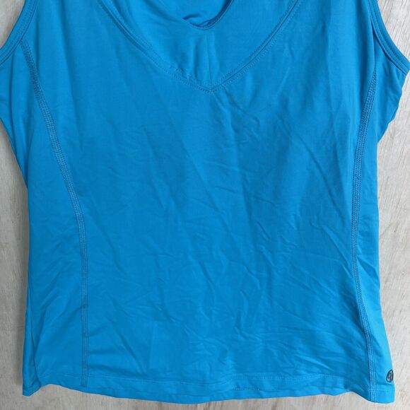 Lija Womens Size Medium Shirt Active Workout Tank Top Non-Padded Shelf Bra - Picture 3 of 6